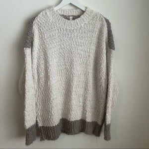 Wishlist cream/grey color block knit crewneck sweater size M/L